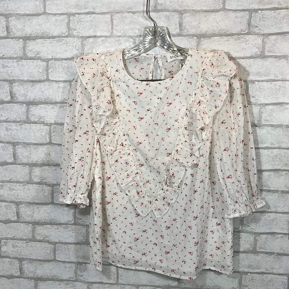 Storia floral ruffle blouse size Large
